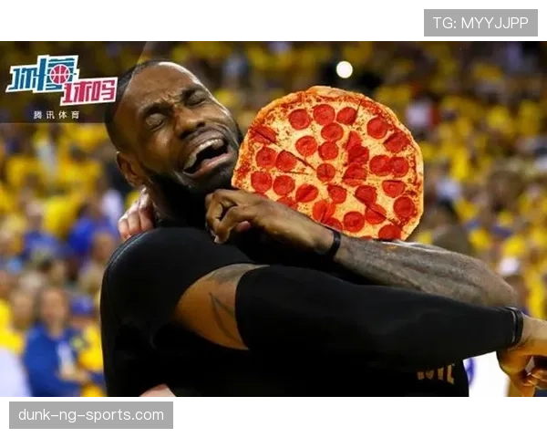 杨力维家的冰箱里塞满蛋白粉，连饮料都按克称着喝